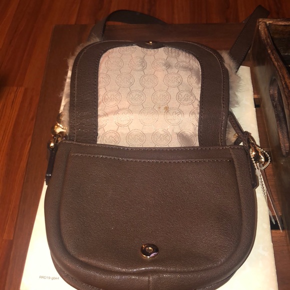 Michael Kors rabbit fur purse - Picture 3 of 6